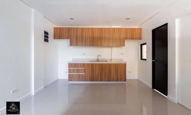 TOWNHOUSES MALAPIT SA SM MASINAG- 