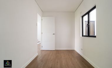 TOWNHOUSES MALAPIT SA SM MASINAG- 