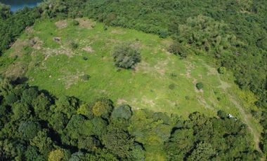 Titled subdivided residential/farm lot