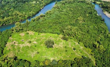 Titled subdivided residential/farm lot