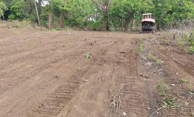 Titled subdivided residential/farm lot