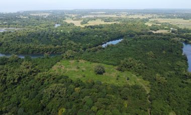 Titled subdivided residential/farm lot