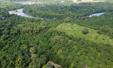 Titled subdivided residential/farm lot