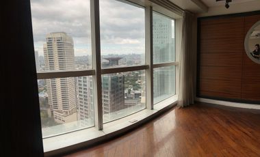 Forbes Tower 4 bedroom penthouse with 2 parking!