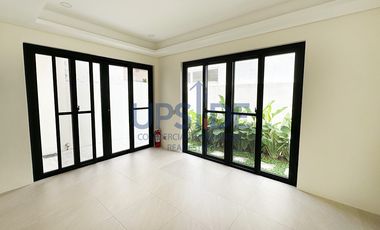 South Forbes Villas House for Sale - Modern Mediterranean House
