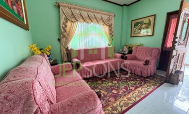 5-BEDROOM HOUSE IN PETERSVILLE, CAMP 7, BAGUIO CITY