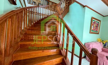 5-BEDROOM HOUSE IN PETERSVILLE, CAMP 7, BAGUIO CITY
