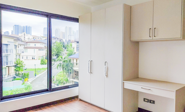 3 Storey House for Rent in Mckinley Hill Village, Taguig City near BGC and C5