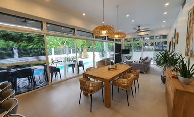 Modern House with Pool Manila Southwoods Residential Estate. Carmona Cavite