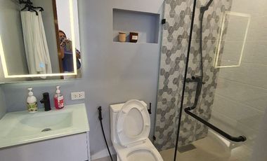 Modern House with Pool Manila Southwoods Residential Estate. Carmona Cavite