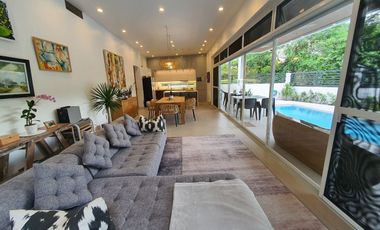 Modern House with Pool Manila Southwoods Residential Estate. Carmona Cavite