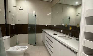 5 Bedroom House for rent in Mckinley Hill Village, Taguig