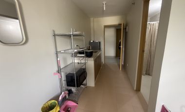 Studio unit for rent