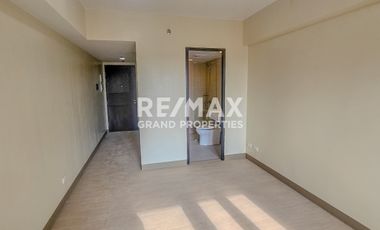 29Sqm Studio Unit Chelsea Parkplace High Floor W/ Balcony San Fernando Pampanga