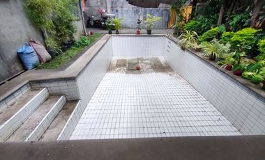 5 bedrooms House and Lot with Swimming pool for sale in Los Banos
