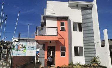 Laguna de bay view Single Attached House for sale in Eastridge Binangonan Rizal
