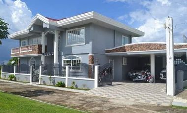 5 bedrooms 4 toilet and bath house and lot in Alawihao Daet camarines norte