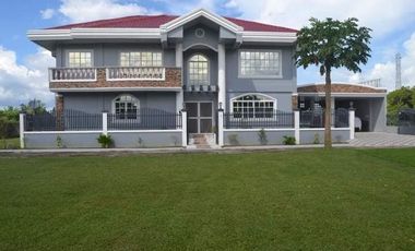 5 bedrooms 4 toilet and bath house and lot in Alawihao Daet camarines norte