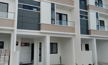 Acropolis Seventy Seven Living Spaces