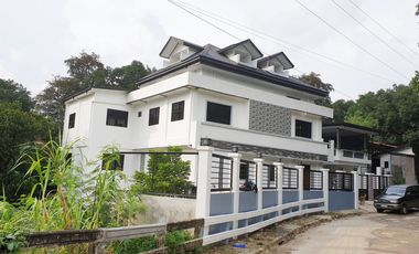 9 bedrooms House and Lot for rent in Antipolo City near Assumption