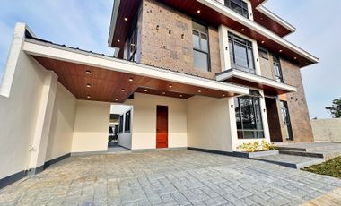 Brand New 3-Storey House and Lot with Views of the Mountain for Sale in Nuvali