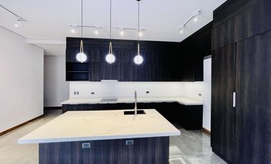 4BR Spacious Brand New Bungalow House & Lot for Sale in Las Piñas City