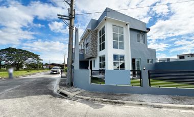 Brand New Corner House For Sale in West Wing Residences Eton City, Santa Rosa