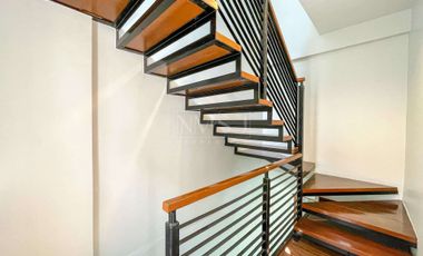 Newly Renovated San Juan Townhouse For Sale near Xavier and ICA