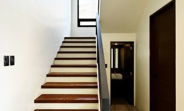 Gorgeous House and Lot with Pool for Sale in BF Homes, Parañaque City