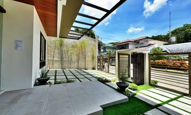 Gorgeous House and Lot with Pool for Sale in BF Homes, Parañaque City