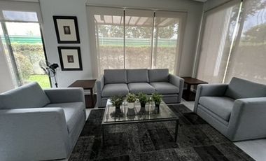 For Rent  House in  Mahogany Parc Clark  Freeport Zone Angeles City!