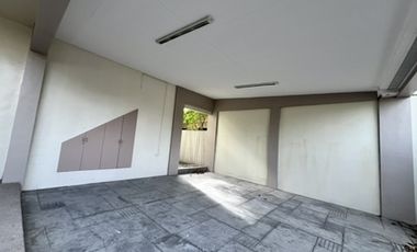 Lease this Modern 4-Bedroom Home in Exclusive Gated Community