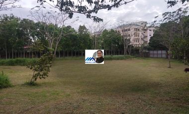 1.3 ha vacant lot with concrete perimeter walls in Tagaytay near Tagaytay ridge