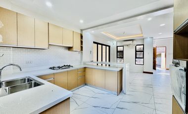 Brand New 3Storey Semi Furnished House and Lot for Sale in Vista Real Qc