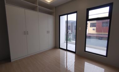 4-bedroom Townhouse and Lot For Sale in Town and Country Molino Bacoor cavite