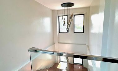 ELEGANT DESIGN HOUSE AND LOT FOR SALE IN BF HOMES PARANAQUE