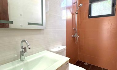 ELEGANT DESIGN HOUSE AND LOT FOR SALE IN BF HOMES PARANAQUE