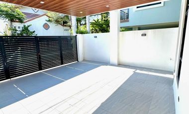 ELEGANT DESIGN HOUSE AND LOT FOR SALE IN BF HOMES PARANAQUE