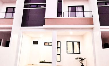 3 STOREY TOWNHOUSE IN TALAMBAN CEBU CITY