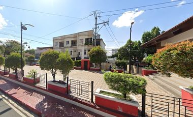 3 Bedroom Townhouse with maids room and 2 car garage for sale in San Juan City
