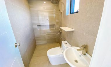 Elegantly Finished 3 Storey Townhouse in Pilar Village Las Pinas