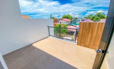 Elegantly Finished 3 Storey Townhouse in Pilar Village Las Pinas