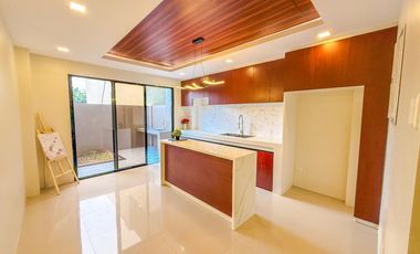 Modern 3 Storey Single House For Sale in Pilar Village Las Pinas City