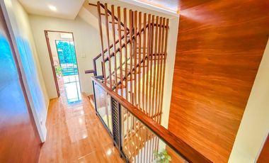 Modern 3 Storey Single House For Sale in Pilar Village Las Pinas City