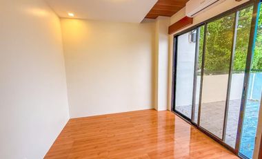Modern 3 Storey Single House For Sale in Pilar Village Las Pinas City