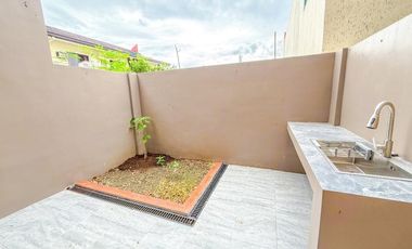 Modern 3 Storey Single House For Sale in Pilar Village Las Pinas City
