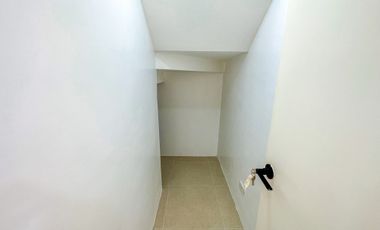 Spacious Brand New Duplex House in Pilar Village Las Piñas