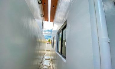 Newly Built 2 Storey Modern Design Single Attached House in Pilar Village Las Pi