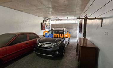 4 Bedroom Townhouse with 3 car garage in Malacanang Compound San Miguel Manila near St Jude
