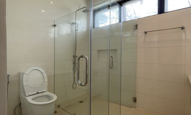 HIGH END BRAND NEW HOUSE BF NORTHWEST PARAÑAQUE